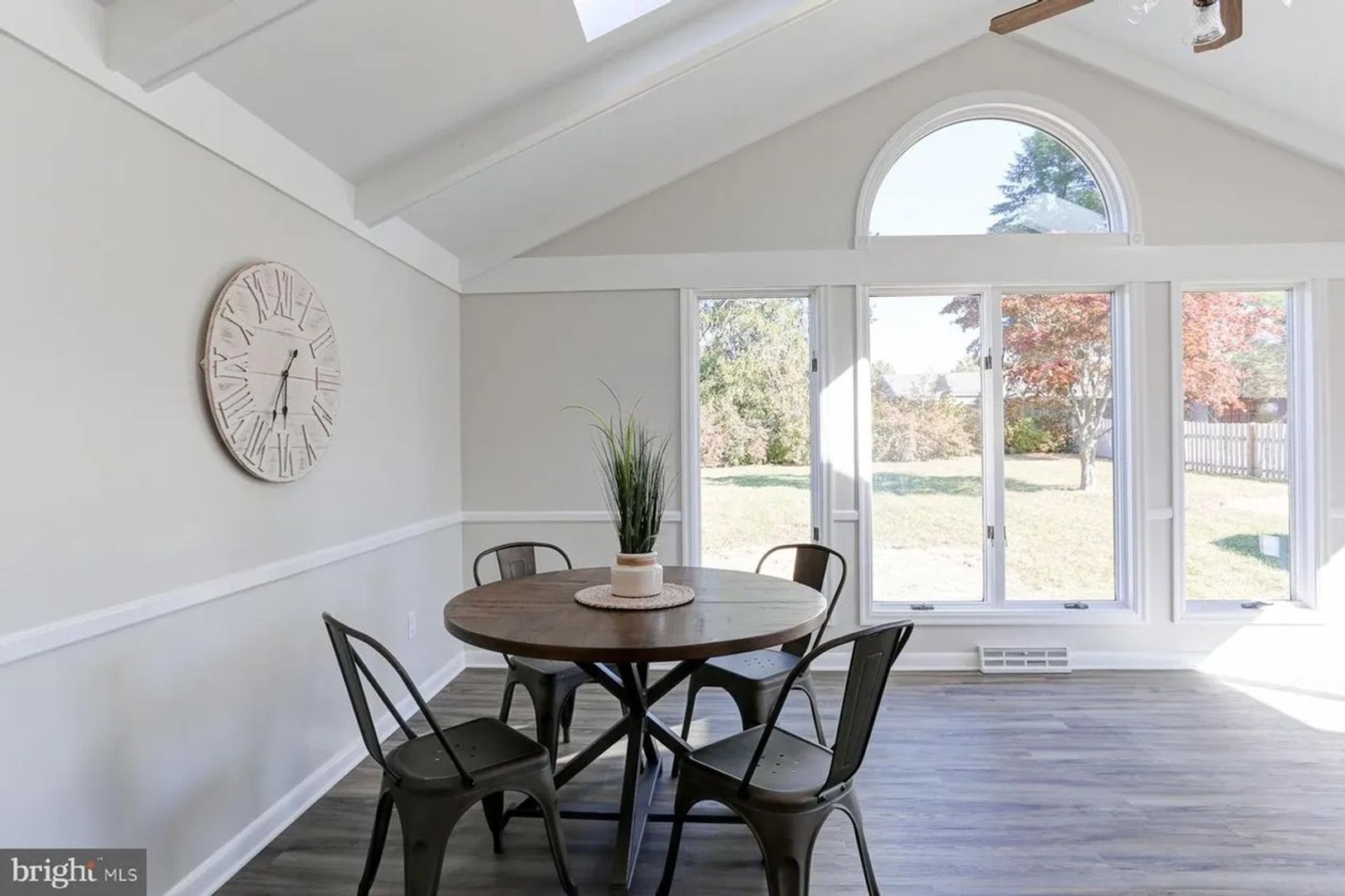 Building Photo - 2360 Sycamore Rd