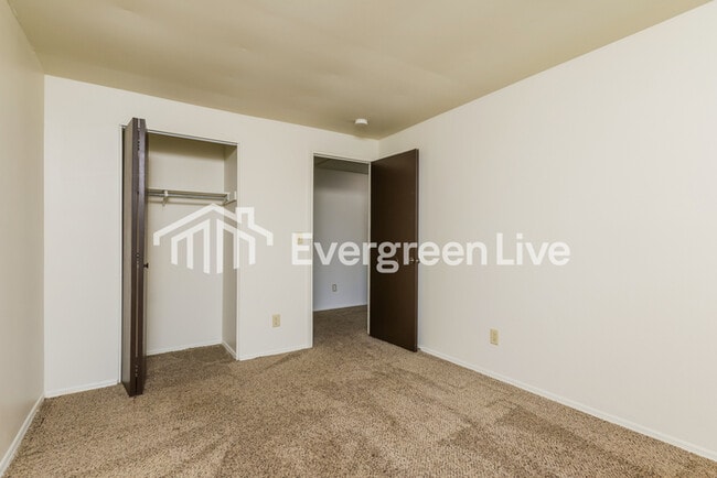 Building Photo - 7959 Mt Hood