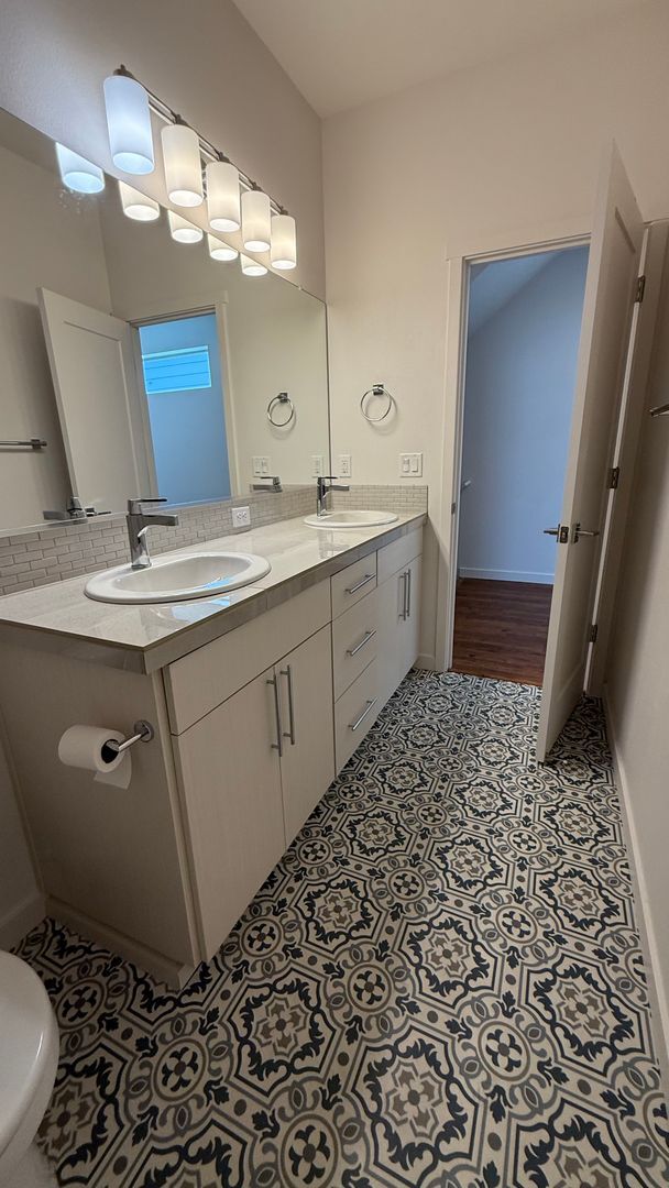 Building Photo - Video! Beautiful new large four bedroom ho...