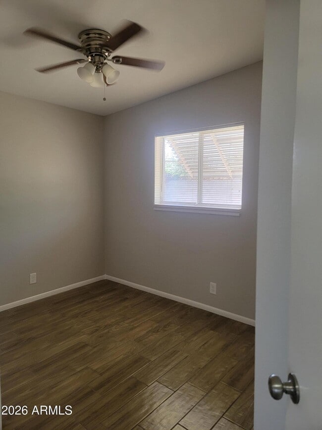 Building Photo - 204 N Standage