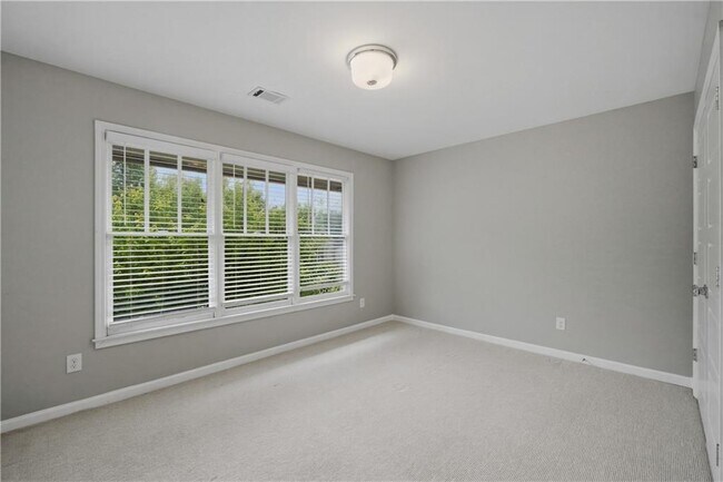 Building Photo - 2681 Oak Leaf Pl