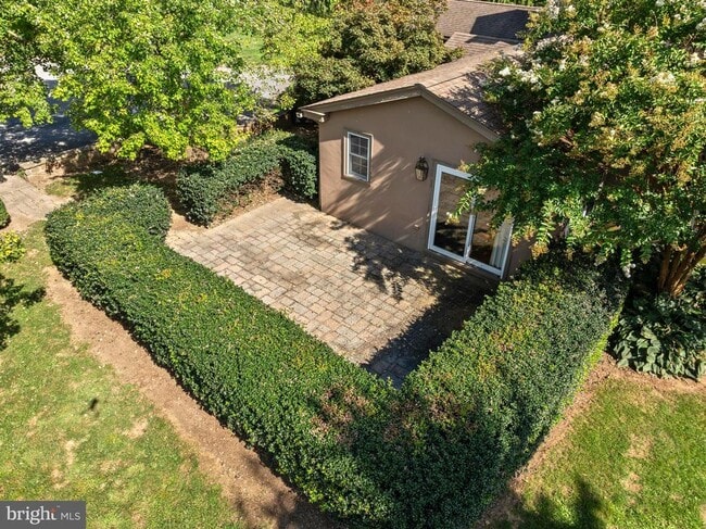 Building Photo - 469 Gum Tree Rd