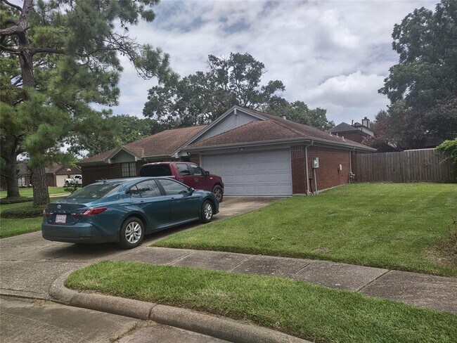 Building Photo - 306 Ivy Glen Ct