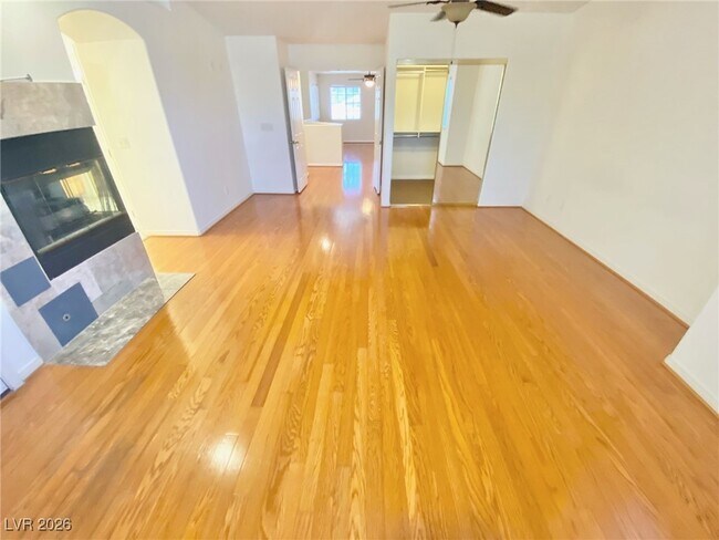 Building Photo - 8412 Bay Crest Dr