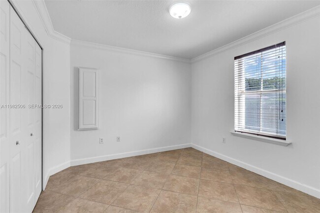 Building Photo - 11221 NW 48th Terrace