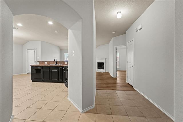 Building Photo - 1005 Meadow Green Ct