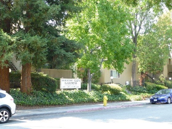 Building Photo - 1475 De Rose Way