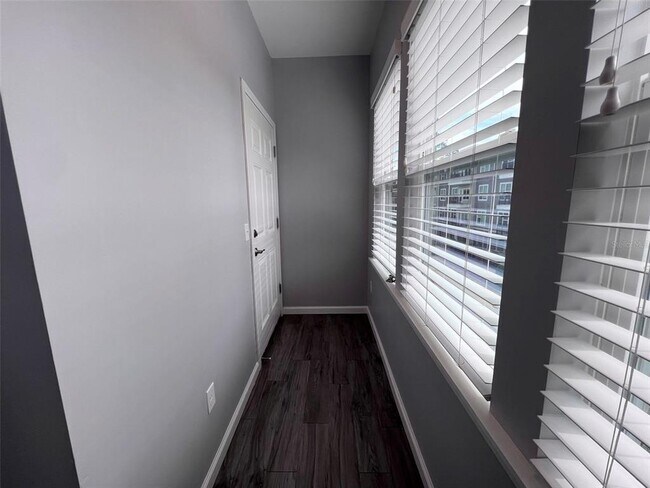 Building Photo - 204 NW 18th St