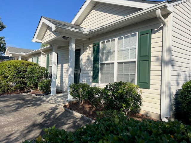 Building Photo - 938 Cameron Cir