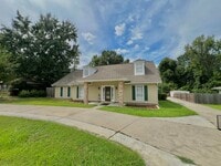 Building Photo - 87129 Golf Club Dr