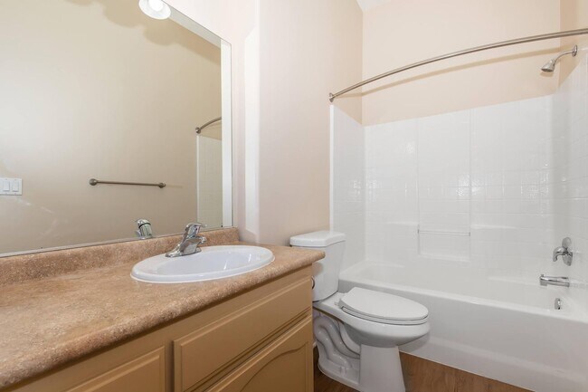 Building Photo - 625 Jasmine Parke Dr