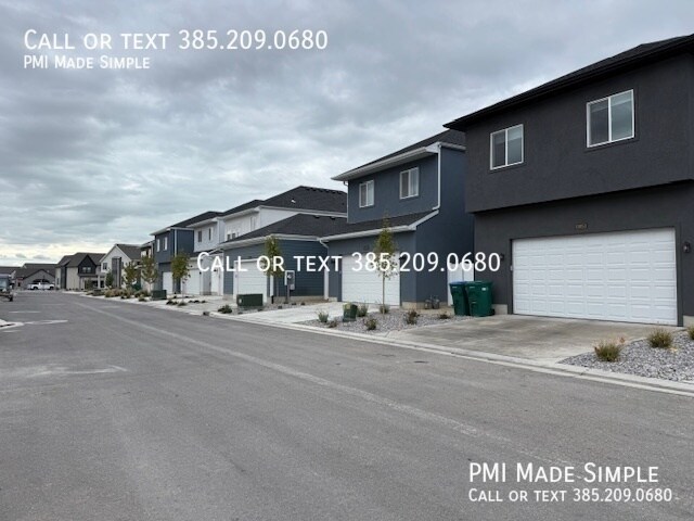 Building Photo - 10063 Torreya Dr