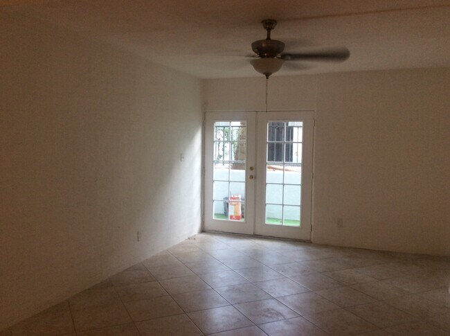 Building Photo - 3416 N 44th St