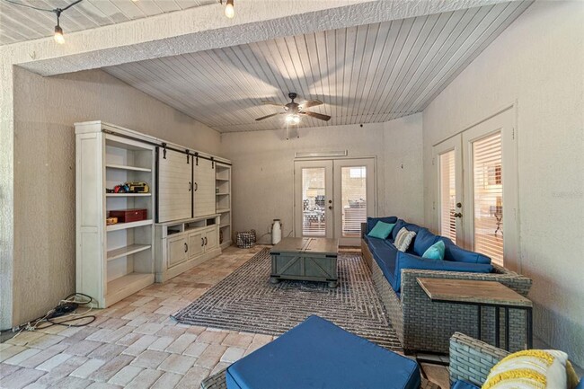 Building Photo - 4903 SW 63rd Loop