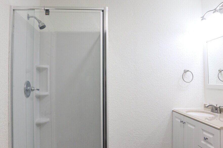Building Photo - 50 Redtail Ct