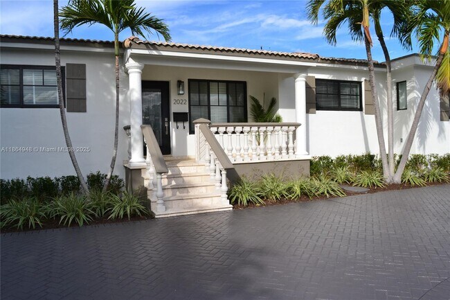 Primary Photo - 2022 SW 82nd Ct