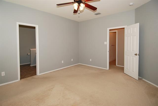 Building Photo - 9732 Kingsmill Dr