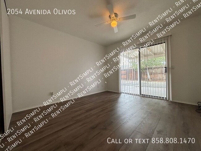 Building Photo - 2054 Avenida Olivos