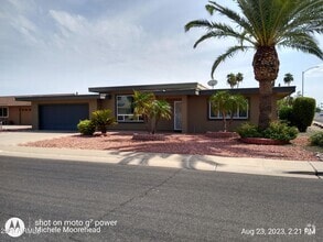 Building Photo - 10631 W Edgewood Dr
