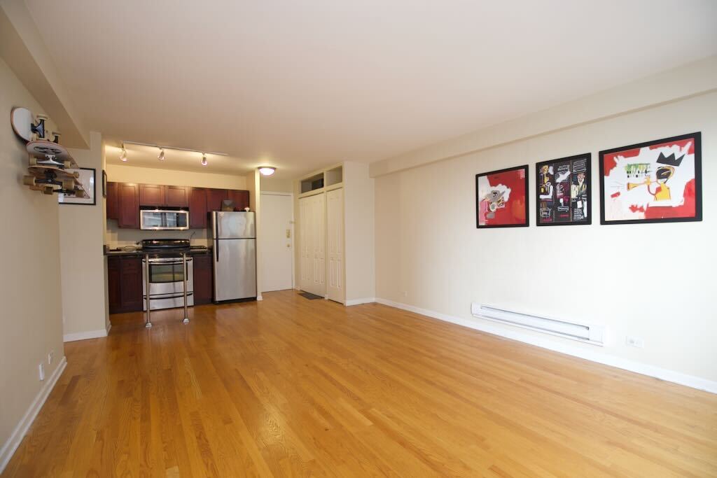 Building Photo - 4180 N Marine Dr