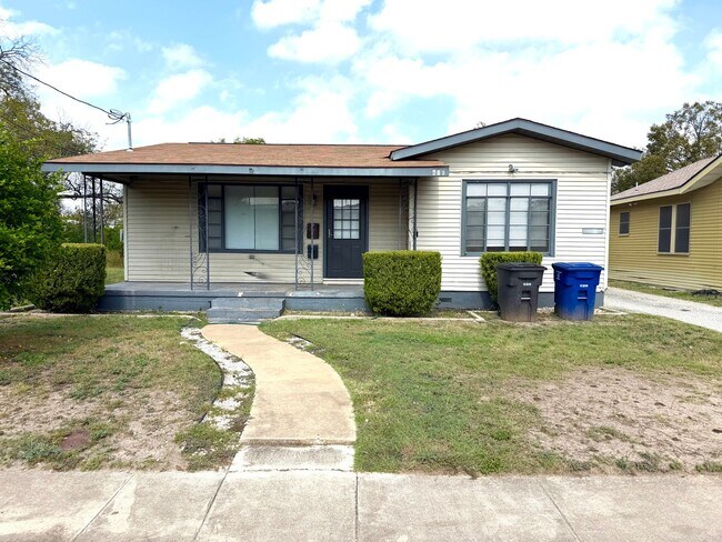 Primary Photo - Harding Place