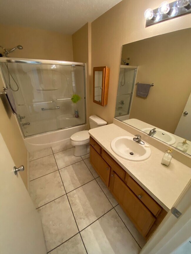 Building Photo - SEASONAL RENTAL or ANNUAL LEASE in The Village of Duval 2 Beds, 2 Bath + den home, Pets OK.