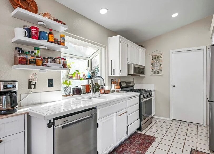 Building Photo - 29827 Camino Cristal