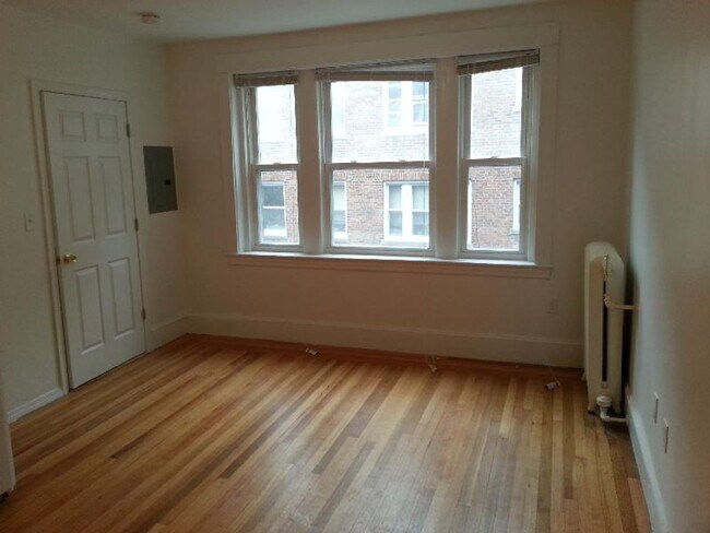 Building Photo - 1611 Commonwealth Ave