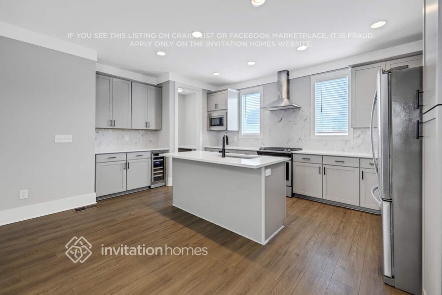 Building Photo - 258 Founders Ln