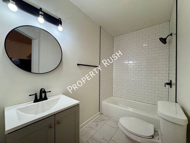 Building Photo - 4521 Balcomb St