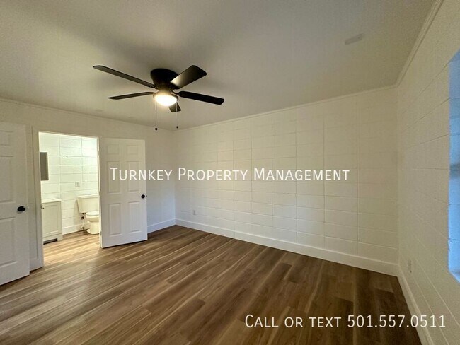 Building Photo - 100 Caruthers St