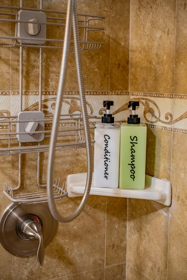 Building Photo - Furnished 3BR Glendora Home | Quiet Retreat + Parking