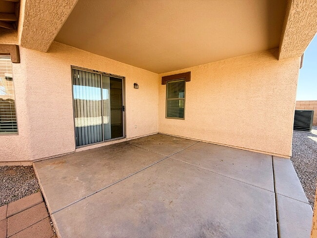Building Photo - Freshly Painted 1-Story Home with Spacious Layout and Desert Landscaping!