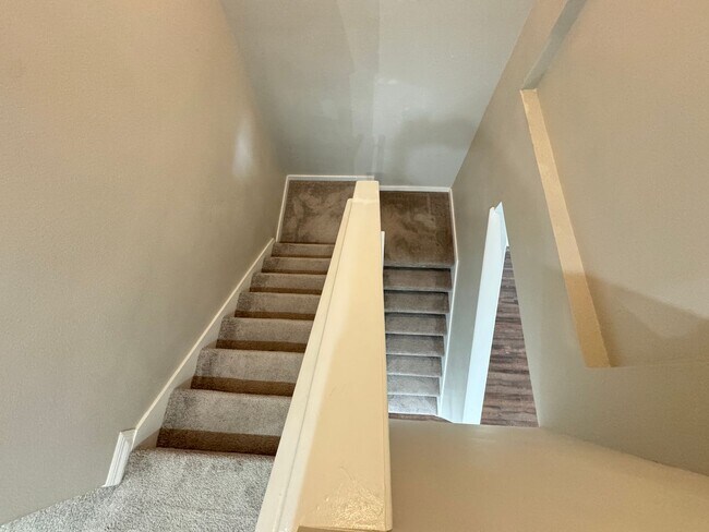 Building Photo - $300 off of a month of rent!! Experience the Epitome of Lakeside Luxury Living — For Rent in Narc...