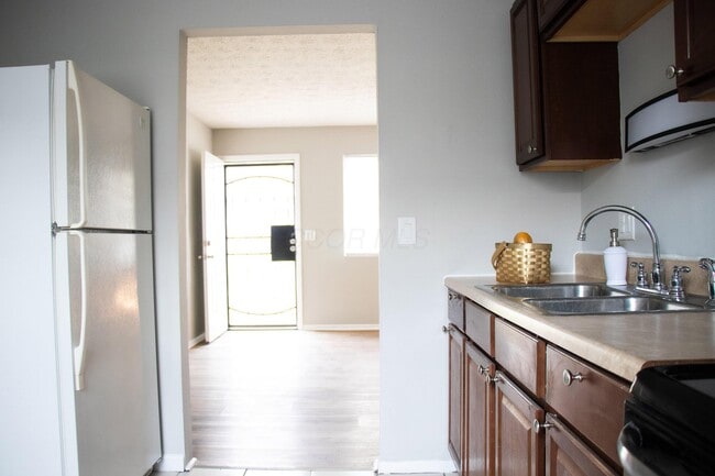 Building Photo - 2885 Atwood Terrace