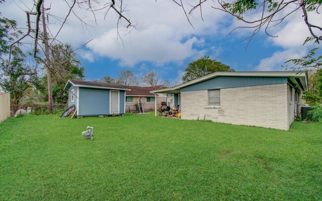 Building Photo - 2508 Grape Ln