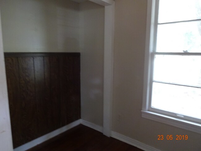 Building Photo - 3813 Harrison Street