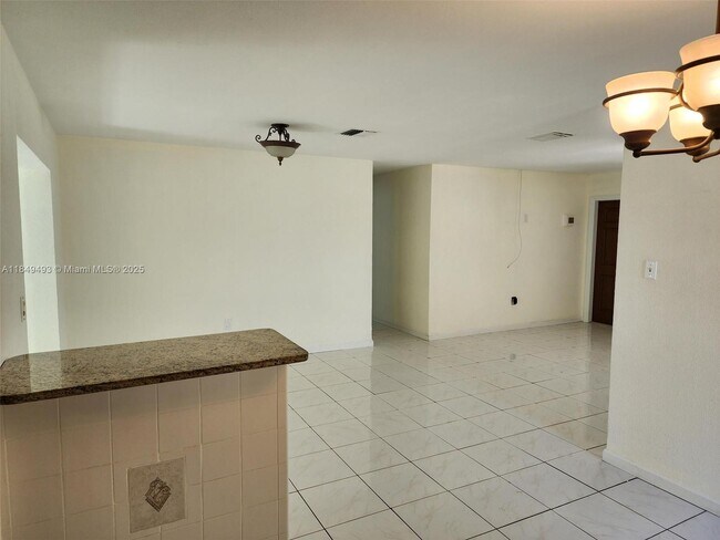 Building Photo - 845 NW 199th St