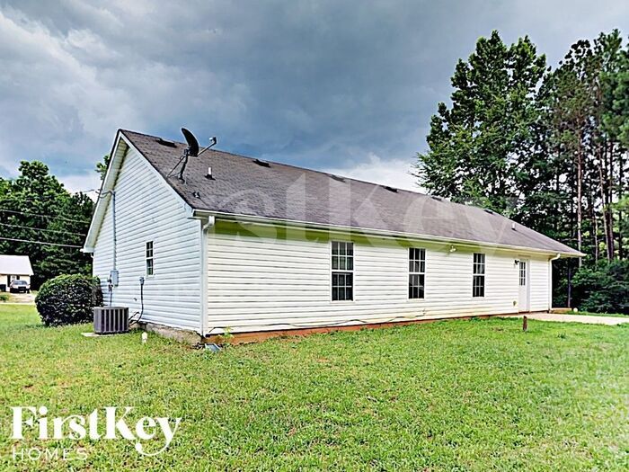Building Photo - 40 Meeler Dr