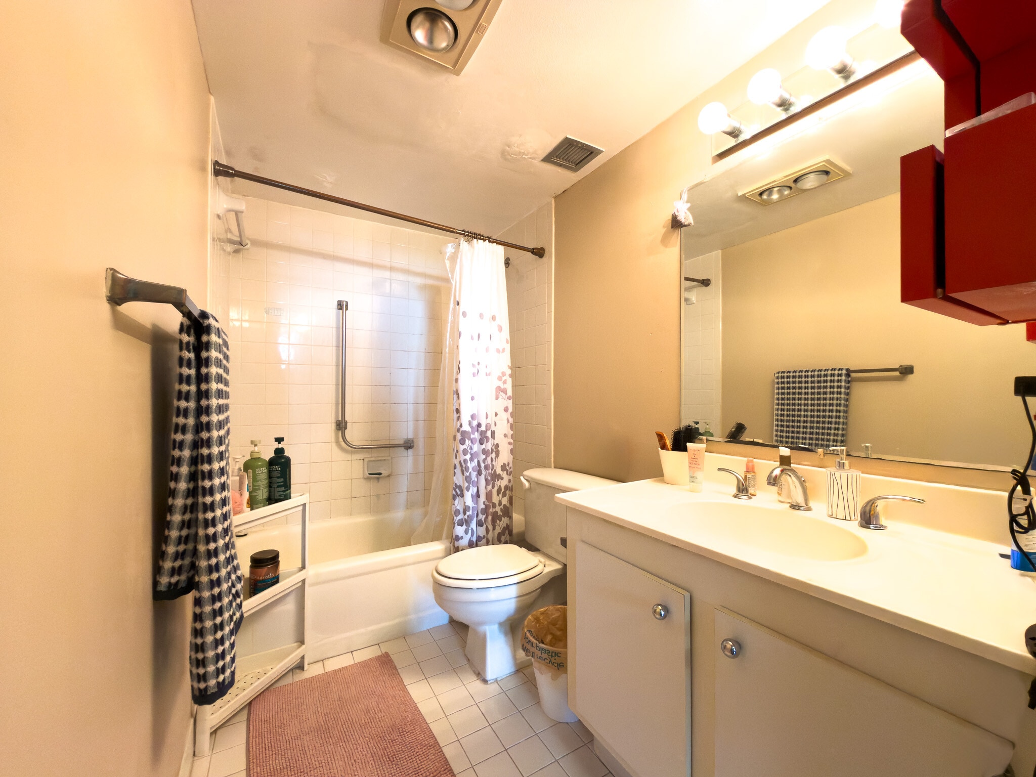 Building Photo - 919 Hillcrest Dr