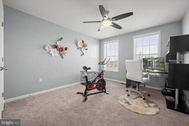 Building Photo - 9411 Geaton Park Pl