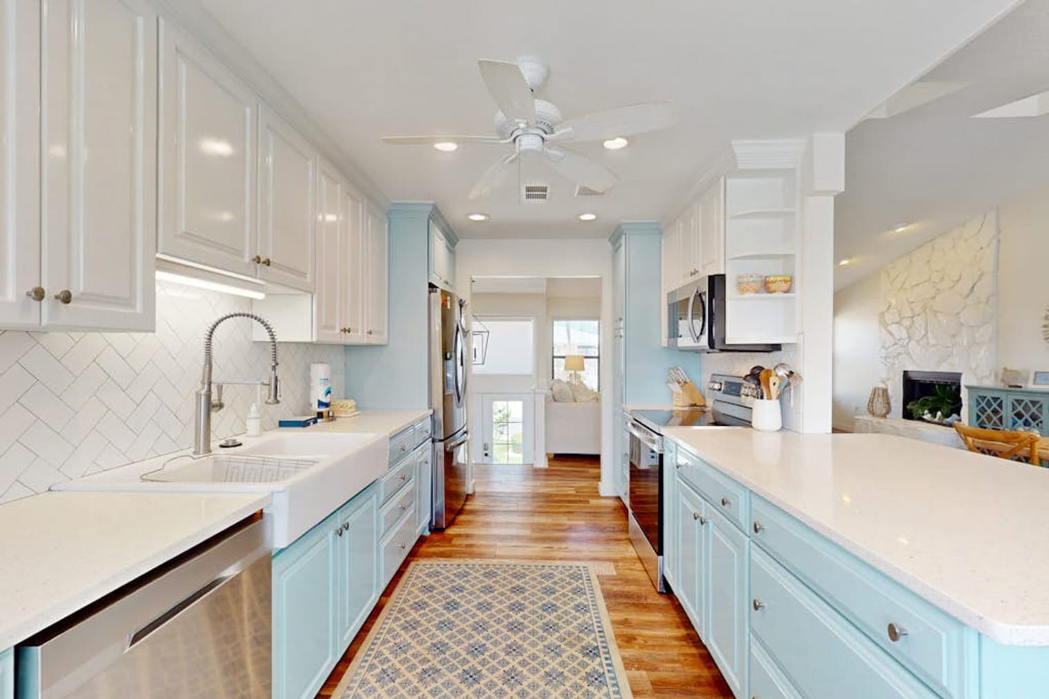 Building Photo - 525 Loquat Dr