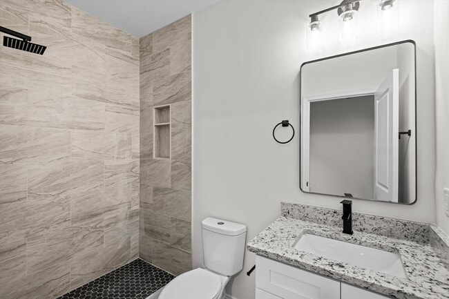 Building Photo - 1318 House St