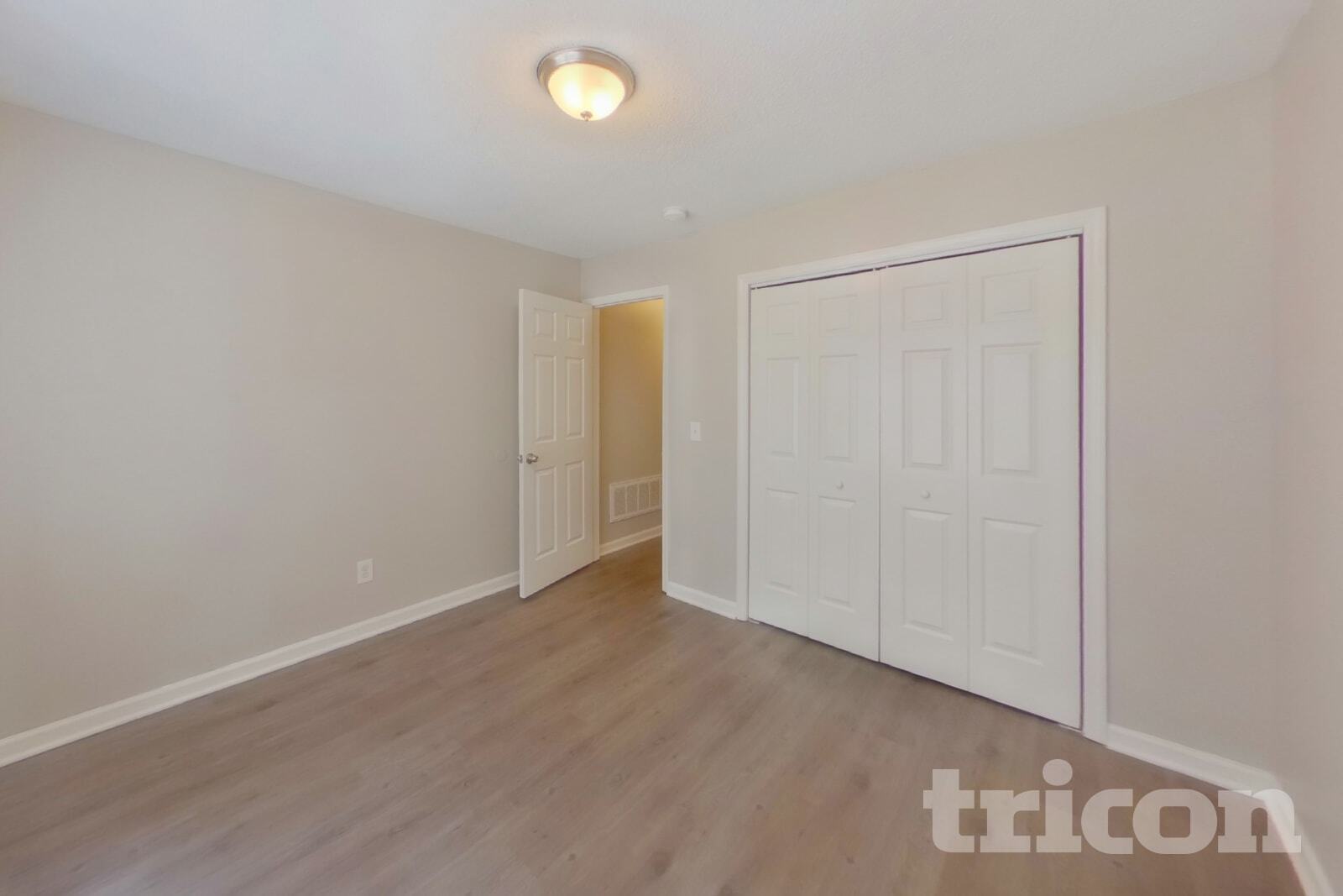 Building Photo - 216 Netherland Dr