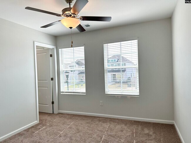 Building Photo - 401 Eclipse Ln