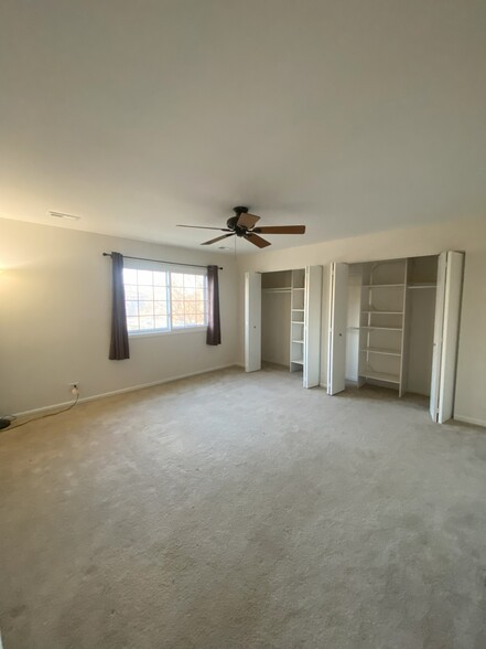 Bedroom2 - 295 Woodridge Cir