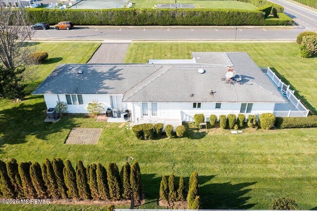 Building Photo - 8 Pullman Ave