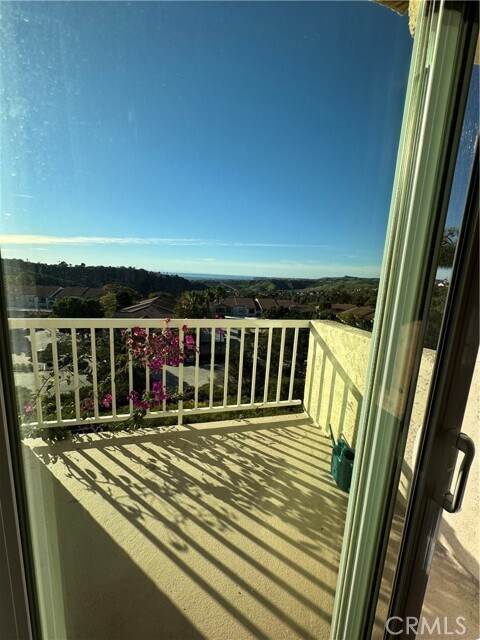 Building Photo - 703 Via Presa