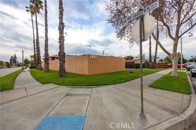 Building Photo - 115 N Walnuthaven Dr