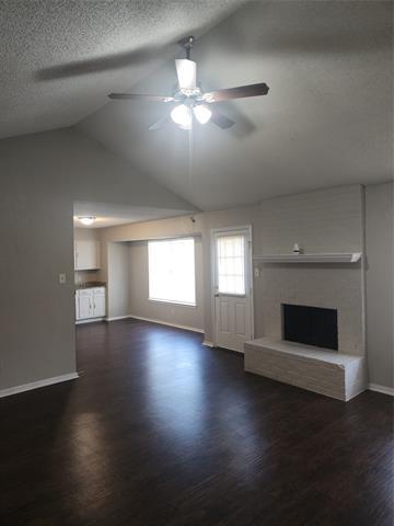 Building Photo - 208 Cambridge Dr